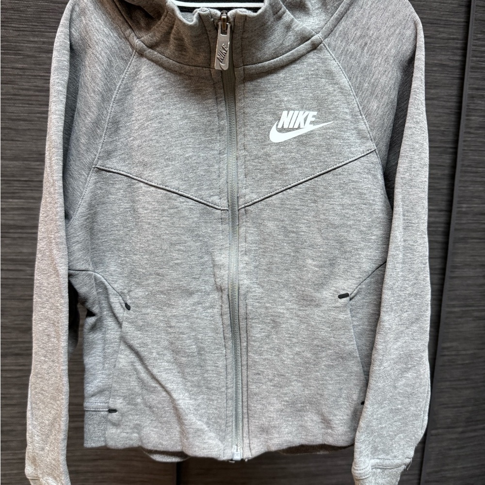 Nike Thermal-FIT Jacket Size 6-7